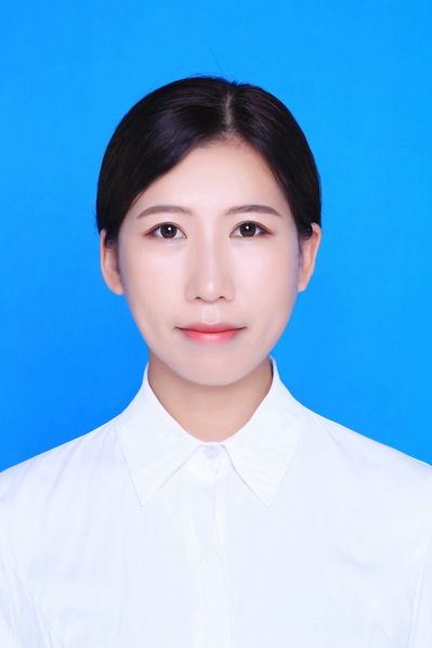 李玲